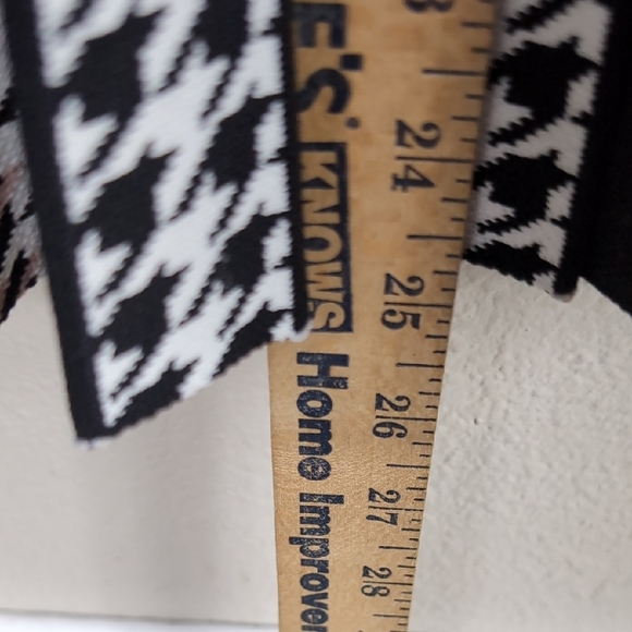 Aleezxa Paris Houndstooth Knit Pleated Skirt Button-Front Skirt - Picture 12 of 15